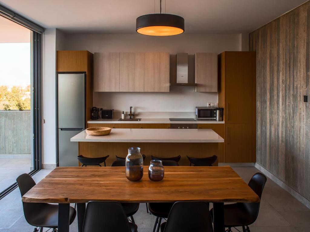 Avenue 203 3 Bed Apartament *