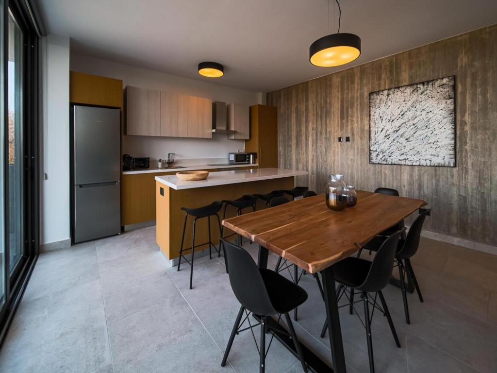 Avenue 203 3 Bed Apartament Pafos